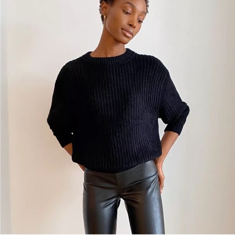Aritzia Wilfred Essential Chenille Crewneck Sweater Black size XSmall